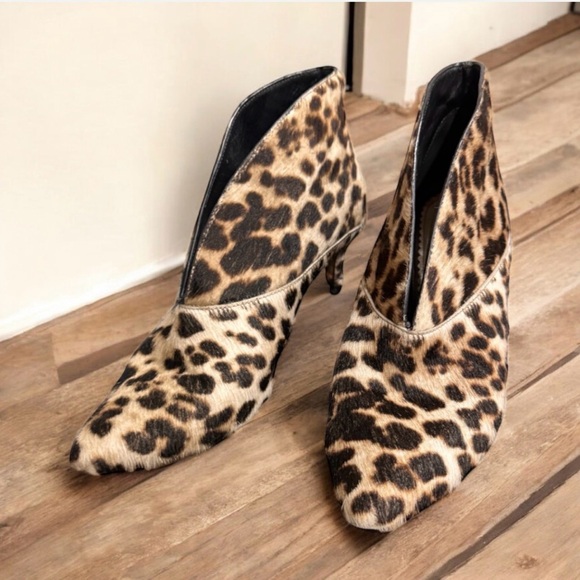 Boden Shoes - Boden leopard print leather ankle boots size 39/8.5 made in Spain